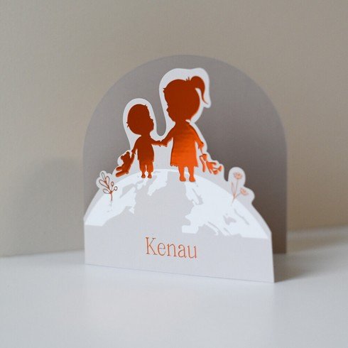 Geboortekaartje 3d jongen met grote zus in koperfolie op een wereldbol - Keanu