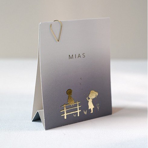 Geboortekaartje jongen met grote zus op een hek met stoer blauw verloop - Mias