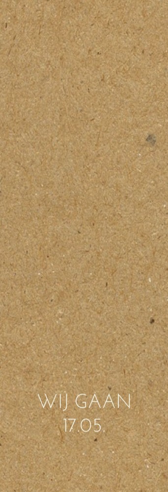 Klassieke kraft trouwkaart met theatervouw en witte inkt