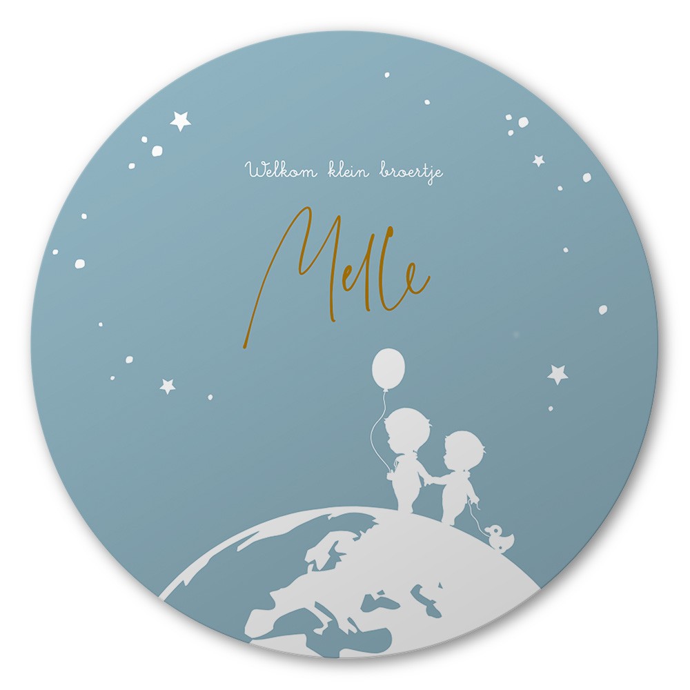 Raamsticker broers op wereldbol 60x60 - Melle