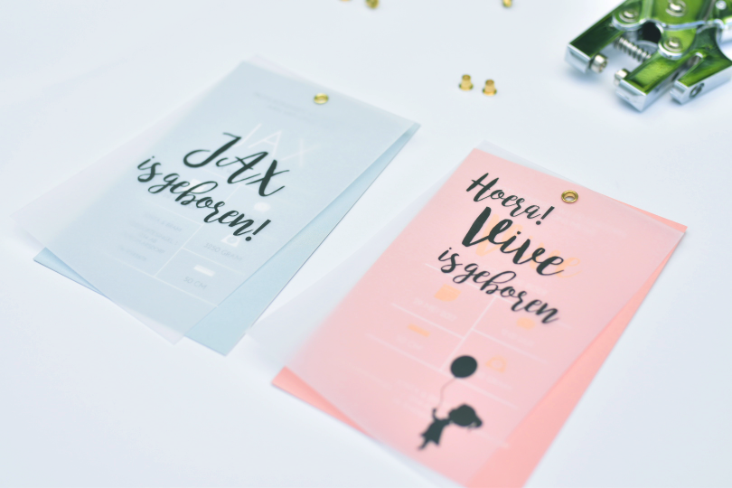 Kalkpapieren geboortekaartjes